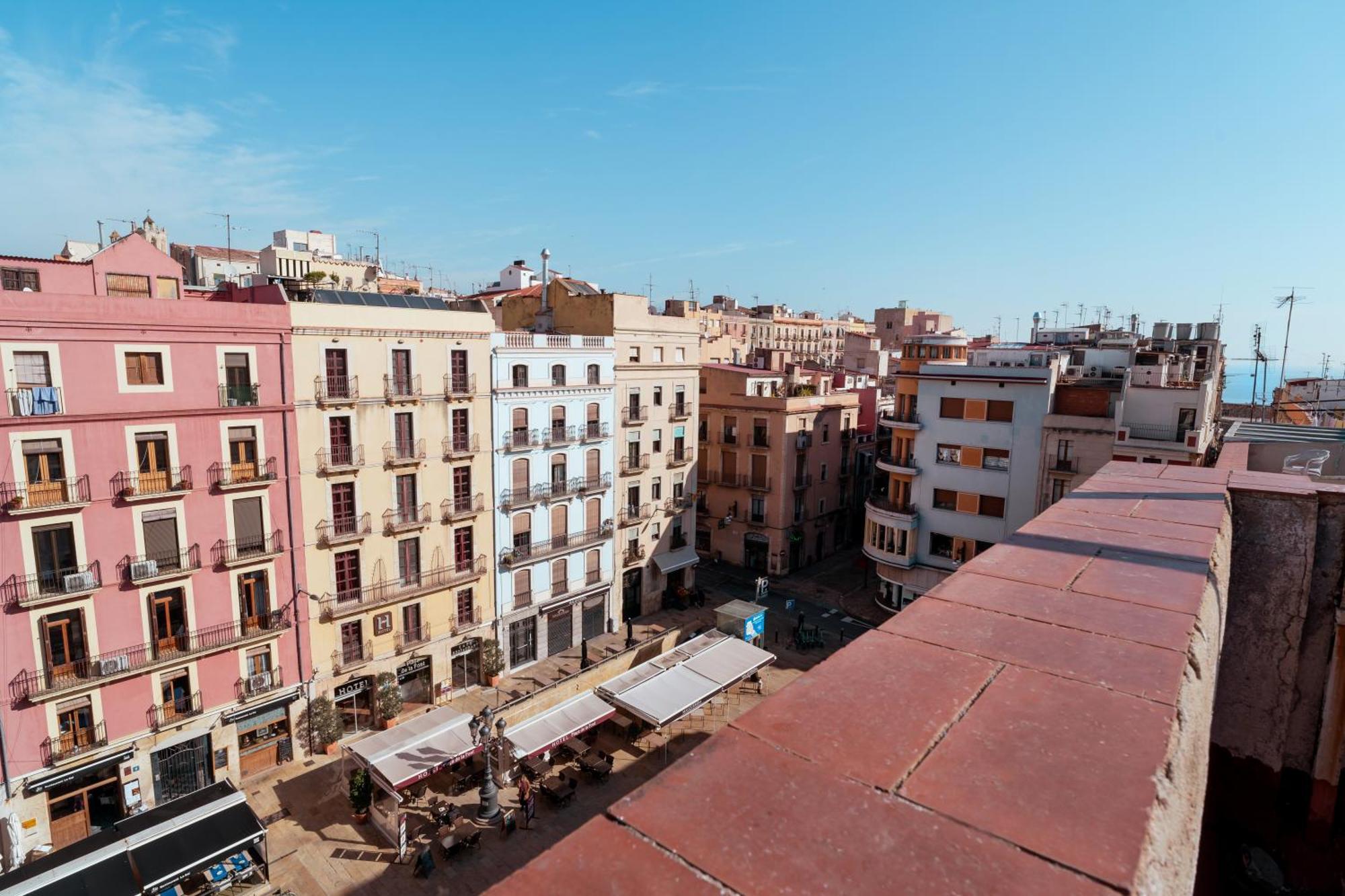 Forum Tarragona Buitenkant foto